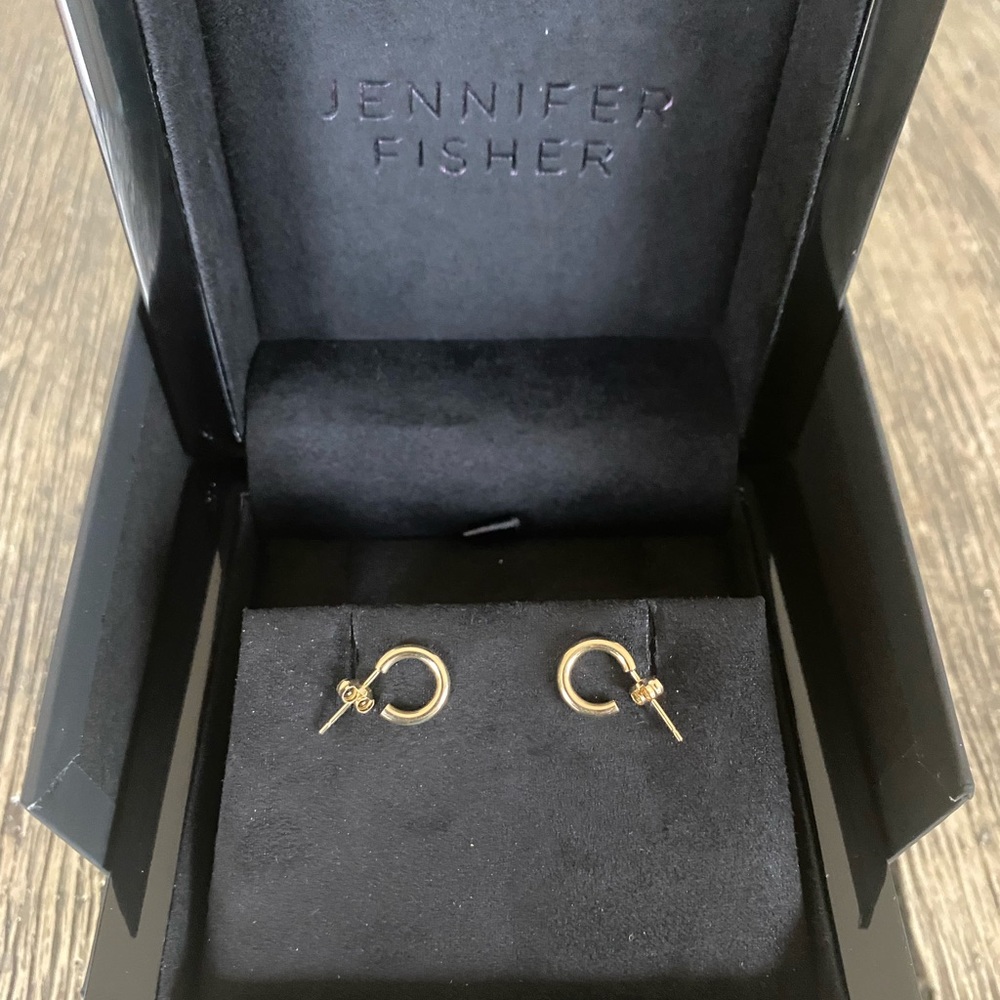 Jennifer Fisher Micro Thread Huggies